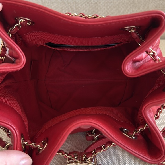 Chanel Cc Chain Drawstring Bucket Bag Quilted Lambskin Mini Satchel - Picture 14 of 15